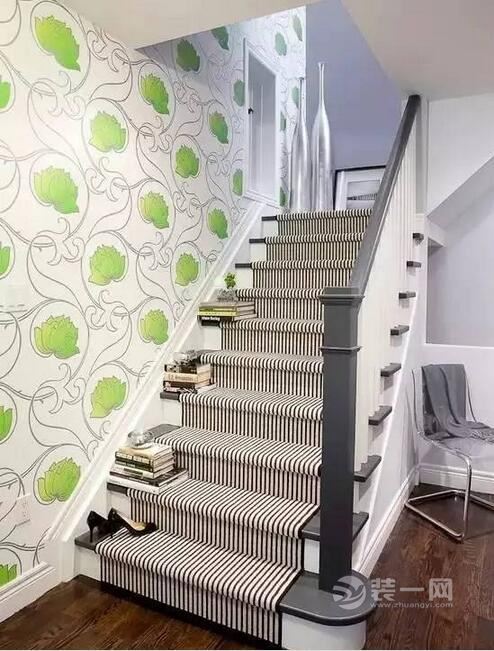 楼梯换新装转角更美丽 昆明装修网荐楼梯装修效果图